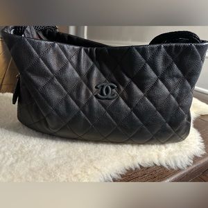COPY - 100% authentic Caviar Leather Chanel black quilted Rope Nautical Purse H…